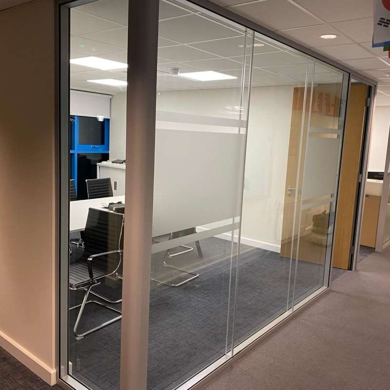 Glass partition6